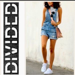 LIKE NEW H&M Divided denim overall cut off shorts